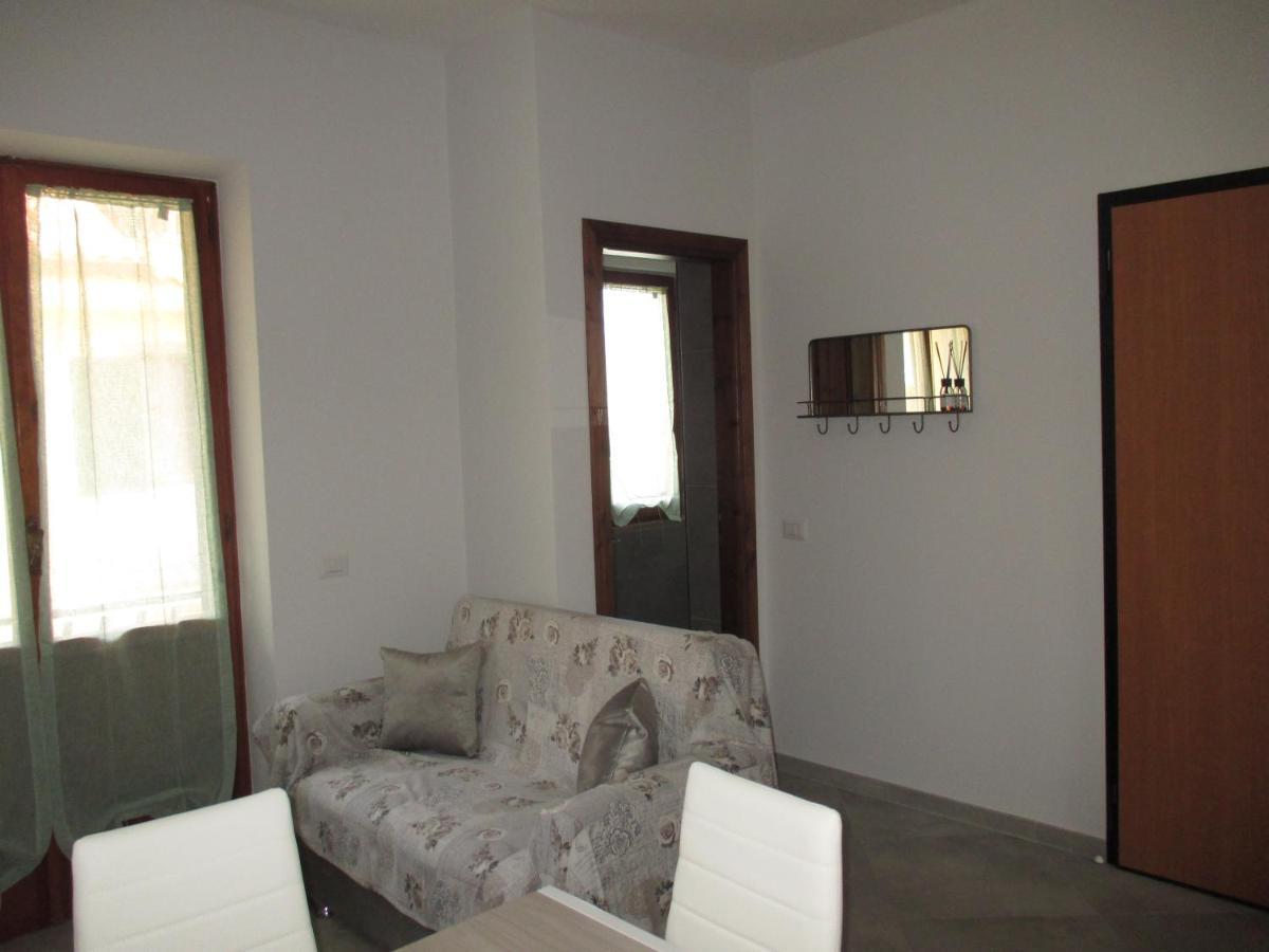 Anagnina Apartment Capistrano Рим Екстериор снимка